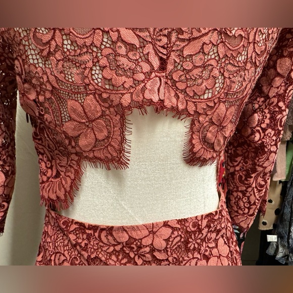 For love and lemons preowned size L but runs small - Picture 10 of 17